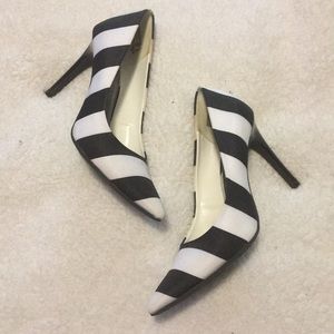 Christian Siriano Shoes - Black & white heels!! Christian Siriano Shoes - Black & white heels!!